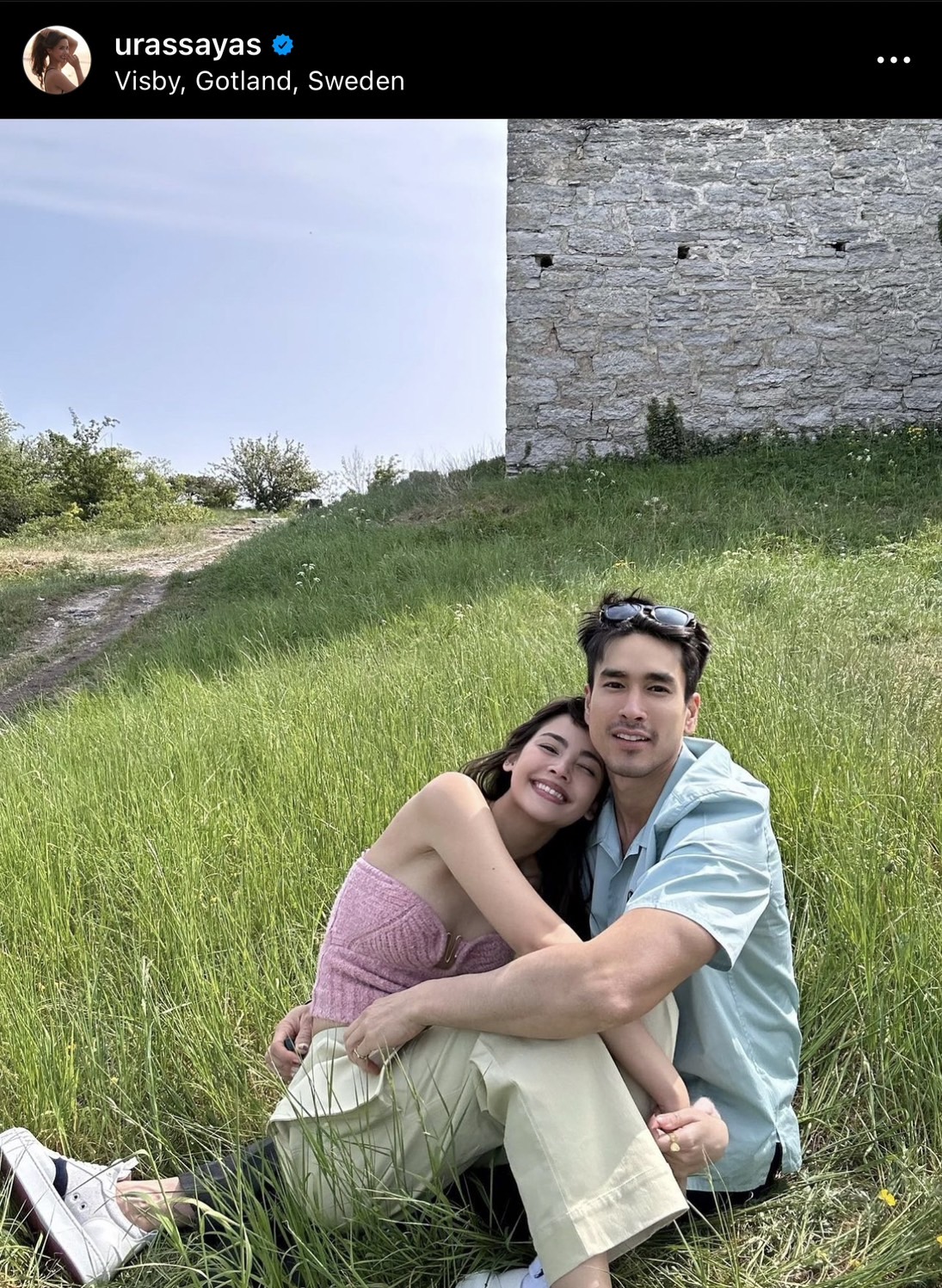 ณเดชน์-ญาญ่า เผยภาพ 2 ผู้มีพระคุณ ผู้อยู่เบื้องหลังความรักสุดหวานชื่น ณเดชน์-ญาญ่า เผยภาพ 2 ผู้มีพระคุณ ผู้อยู่เบื้องหลังความรักสุดหวานชื่น