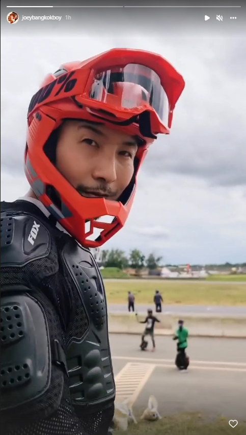 ไปให้สุด! โจอี้ บอย เข้าร่วมแข่งขันล้อเดียวไฟฟ้าครั้งแรกในชีวิต ไปให้สุด! โจอี้ บอย เข้าร่วมแข่งขันล้อเดียวไฟฟ้าครั้งแรกในชีวิต