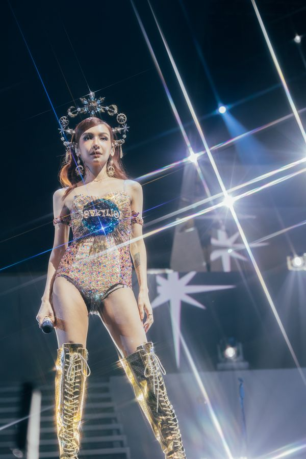 โบกี้ไลออน แจงดราม่าชุดขึ้นคอนเสิร์ต ลั่น อยากให้เคารพการแต่งตัวของผู้อื่น 