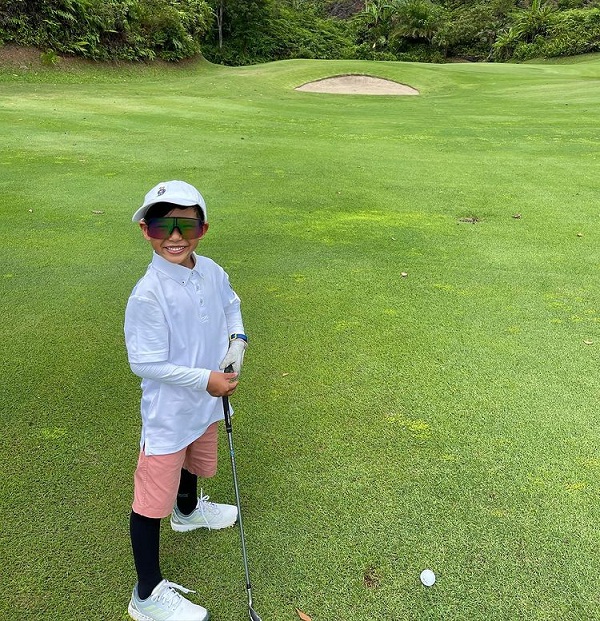 หนุ่ม คงกะพัน  สนับสนุนลูกชาย น้องภัทร ชื่นชอบกีฬากอล์ฟ (มีคลิป)