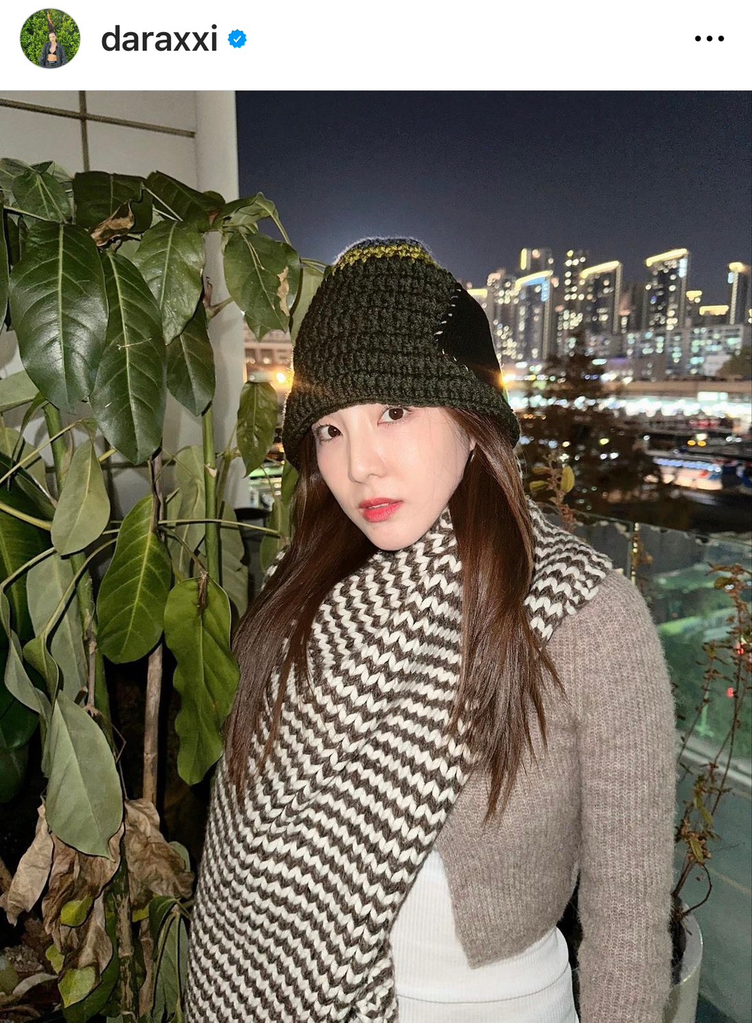 ถึงไทยแล้ว! ซานดาร่า-ซอนมี บินลัดฟ้าร่วมงานเคาท์ดาวน์ที่พัทยา