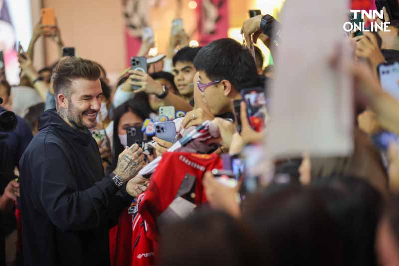แจกลายเซ็นอย่างกันเอง เดวิด เบ็คแฮม ร่วมงานเปิดตัว “PREDATOR 24” แจกลายเซ็นอย่างกันเอง เดวิด เบ็คแฮม ร่วมงานเปิดตัว “PREDATOR 24”