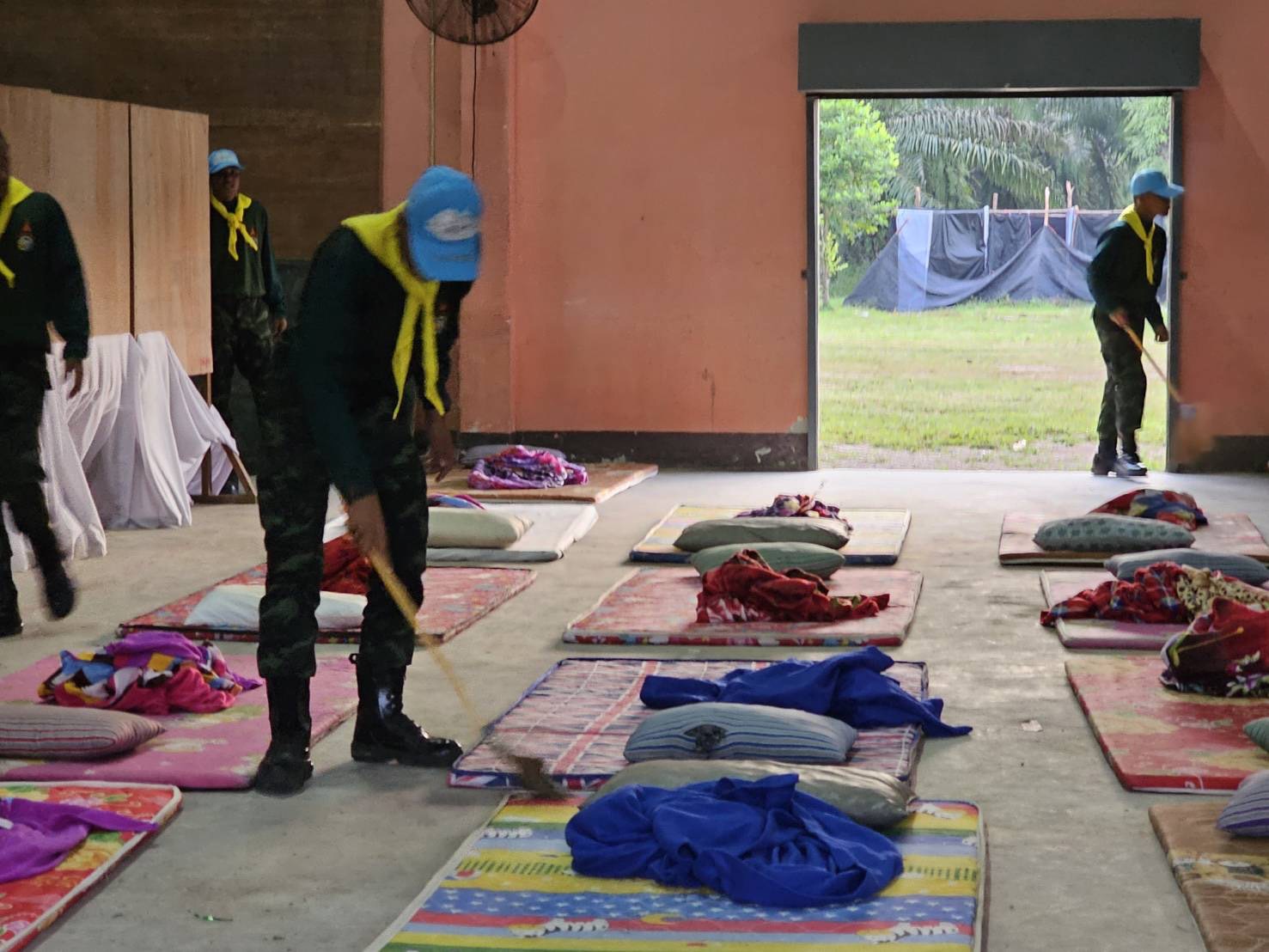 คืบหน้า โกดังพลุระเบิด เร่งช่วยเหลือชาวบ้าน ไร้ที่อยู่-บ้านพังยับกว่า 200 หลัง     