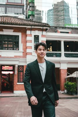 พี่สาวจีนกรี๊ดแล้ว “มาริโอ้” แปลงโฉมลุคพระเอกฮ่องกง   ขึ้นแท่นแบรนด์แอมฯ Asian Film Awards 
