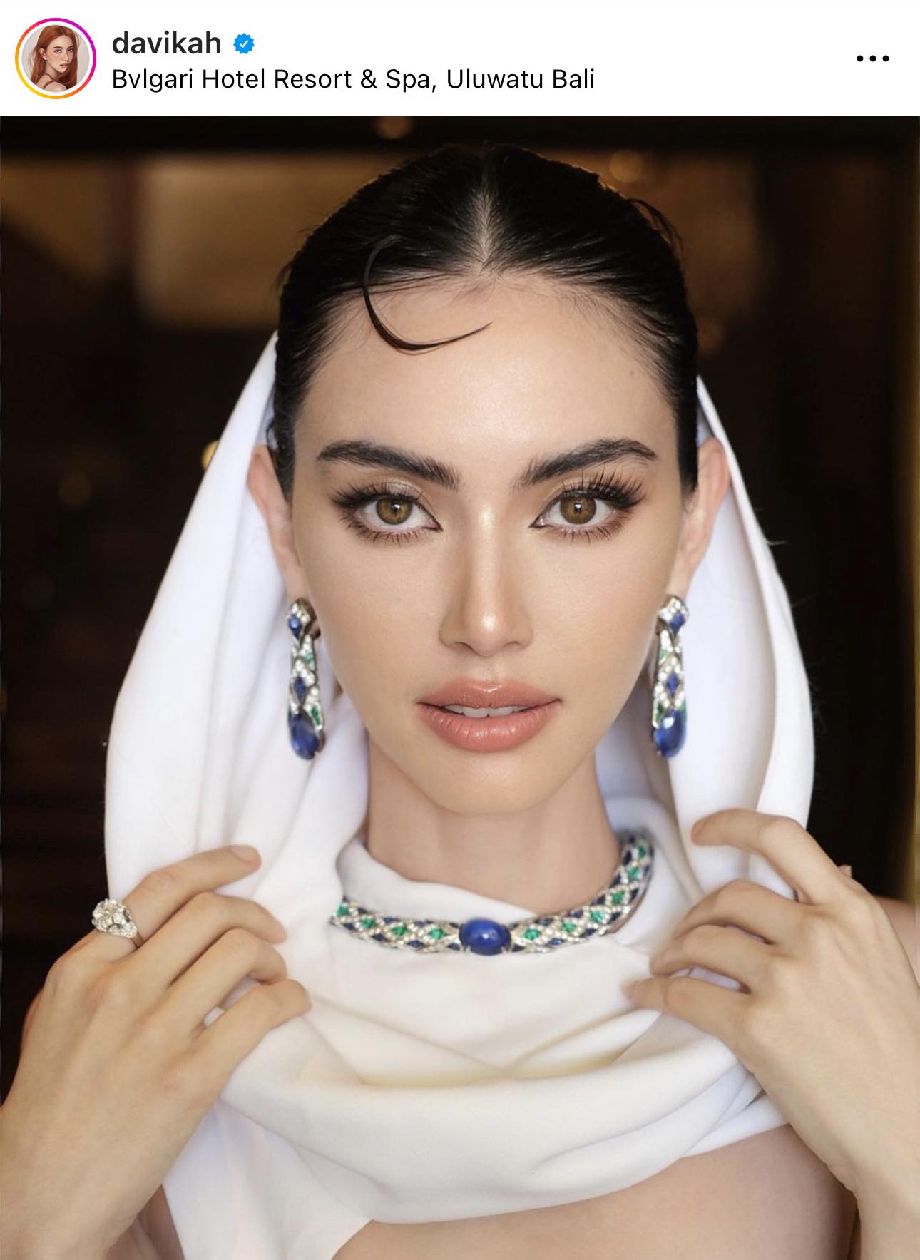 เผยลุคสวยหรู ใหม่ ดาวิกา ร่วมงานแฟชั่นโชว์ Bvlgari ที่ บาหลี