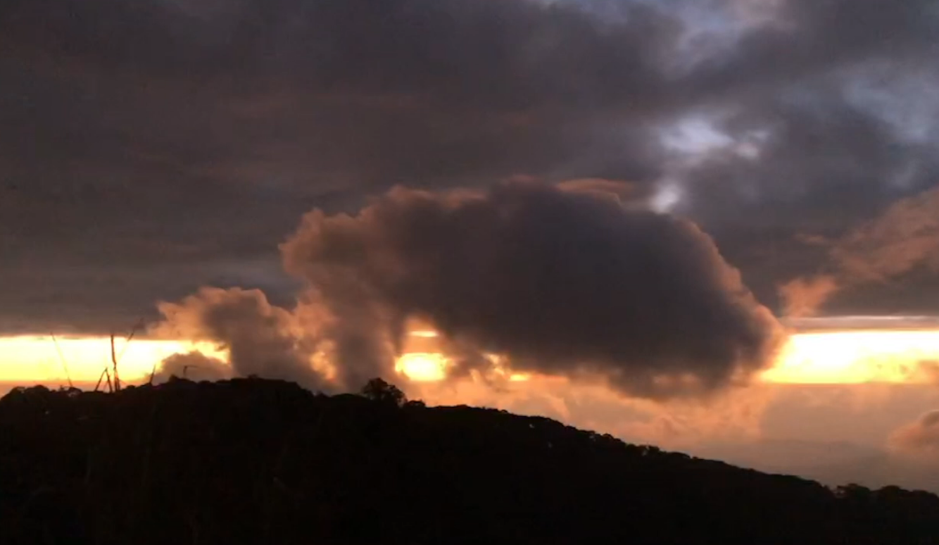 ที่เที่ยวเชียงใหม่ เปิดภาพสีสันแห่งขอบฟ้า ‘กิ่วแม่ปาน’ ส่งท้ายหยุดยาว ที่เที่ยวเชียงใหม่ เปิดภาพสีสันแห่งขอบฟ้า ‘กิ่วแม่ปาน’ ส่งท้ายหยุดยาว