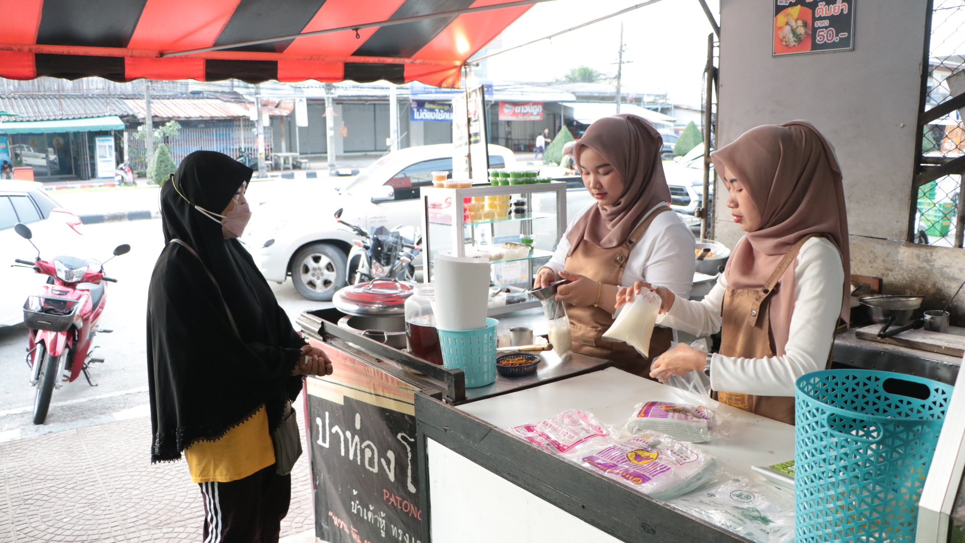  “ปาท่องโก๋ไทย” อันดับ  5 ของหวานริมทางดีที่สุดในโลก ดันยอดขายพุ่งเป็นแสน