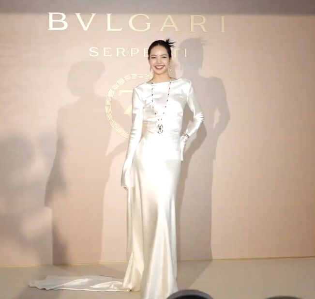 ยิ้มสยามสาดออร่า!! ‘ลิซ่า BLACKPINK’ สวยครองเทรนด์โลกในอีเวนต์ Bvlgari กรุงโซล