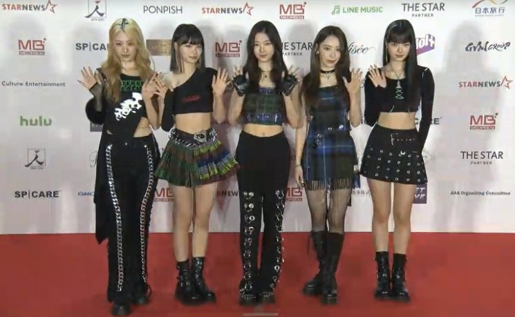 ตัวตึงจากเมืองไทย!! ‘บิวกิ้น-พีพี-เป๊ก ผลิตโชค’ บนพรมแดงงาน '2022 AAA' ที่ญี่ปุ่น ตัวตึงจากเมืองไทย!! ‘บิวกิ้น-พีพี-เป๊ก ผลิตโชค’ บนพรมแดงงาน '2022 AAA' ที่ญี่ปุ่น