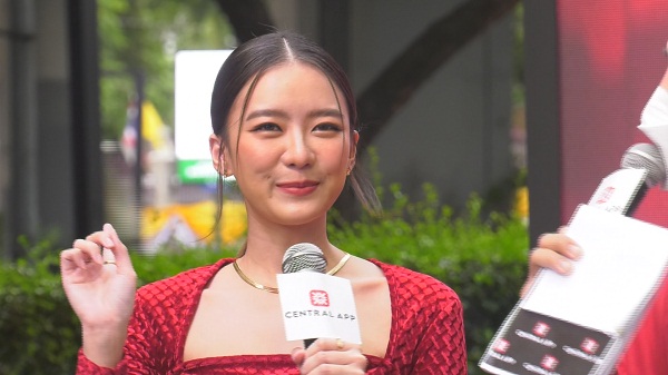 “แพรวา” รับสภาพจิตใจดีขึ้น ย้ำยังไม่พร้อมเจอ “หน่อง ธนา”  (มีคลิป)