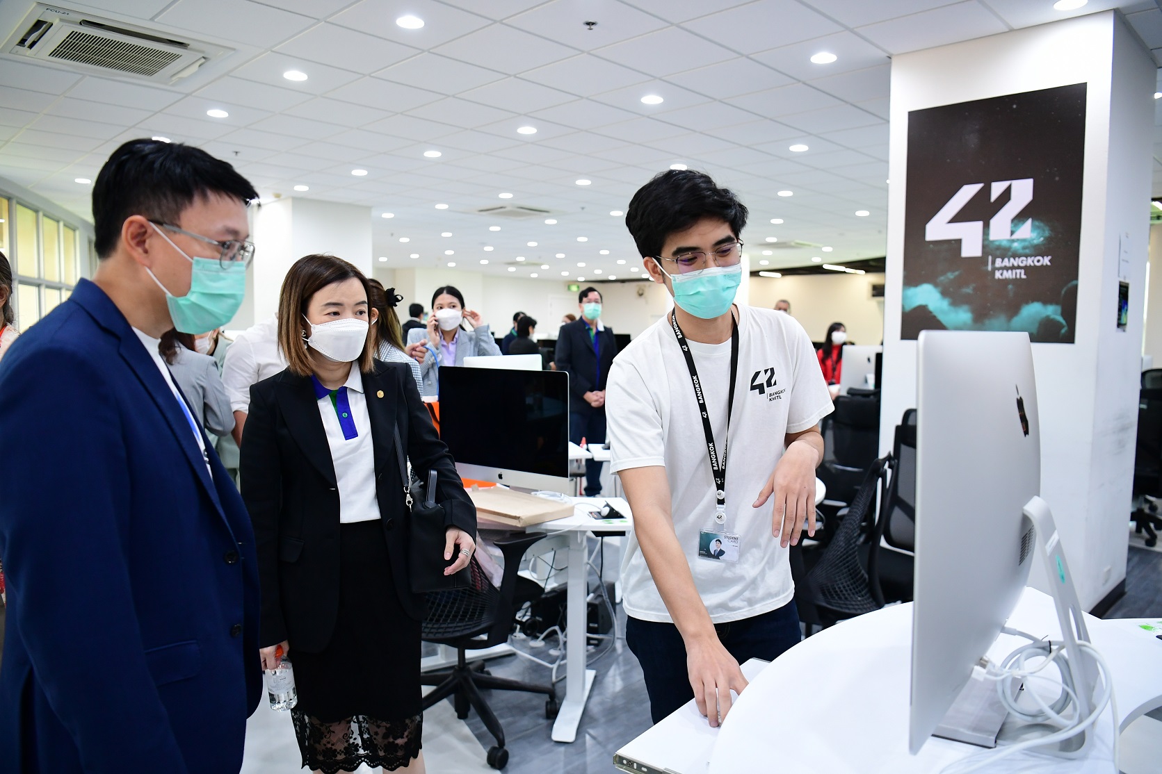 AXONS จับมือ 42 Bangkok พัฒนาโปรแกรมเมอร์รุ่นใหม่ หนุนภาคการเกษตรไทยก้าวสู่ยุคดิจิทัล