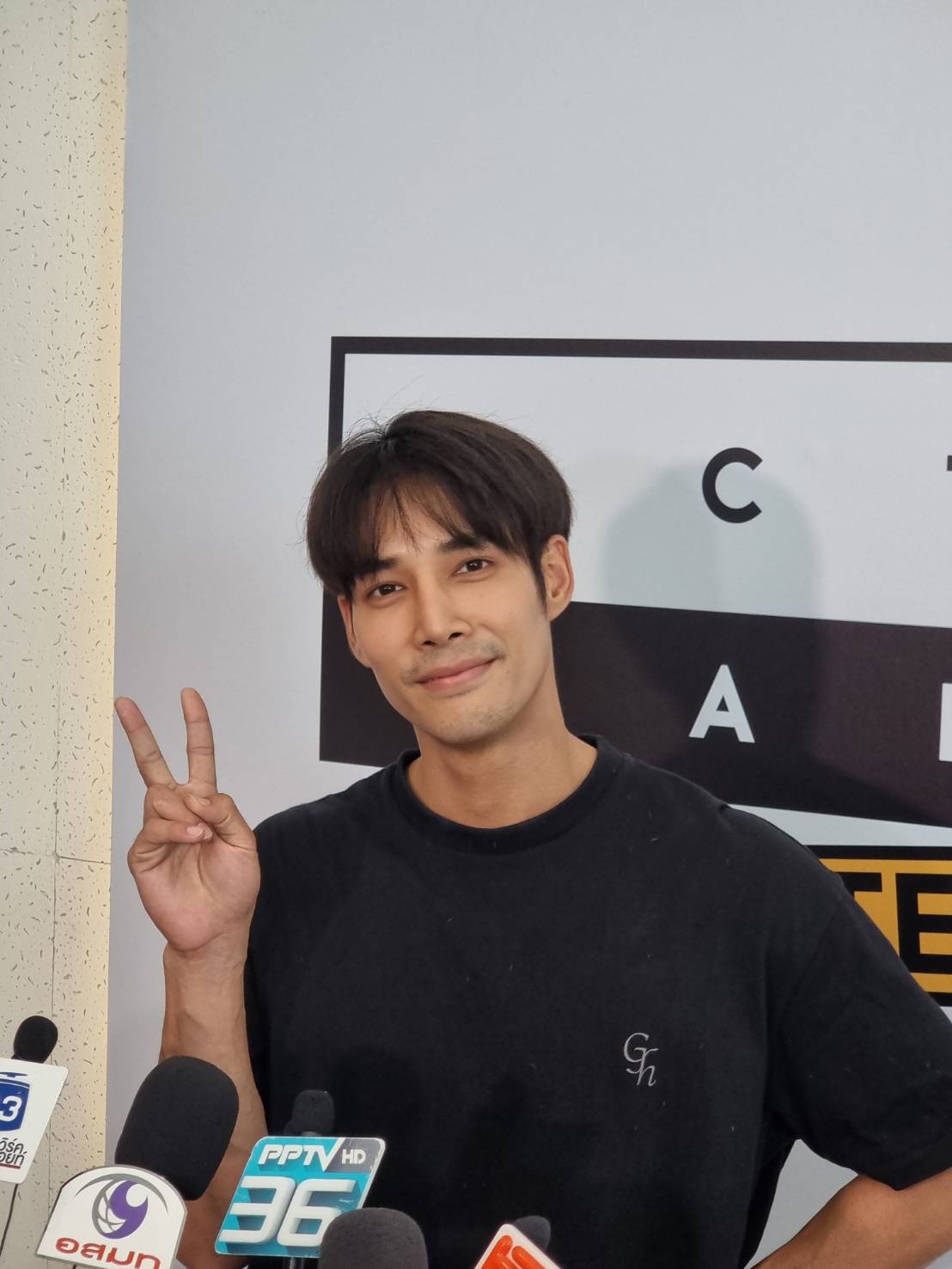 เด่นคุณ เคลียร์ชัดไม่ได้ผอมลงเพราะตรอมใจเรื่องรัก ยอบรับคุยกับ แกรนด์ ทุกวันชอบฟังเสียงเขา