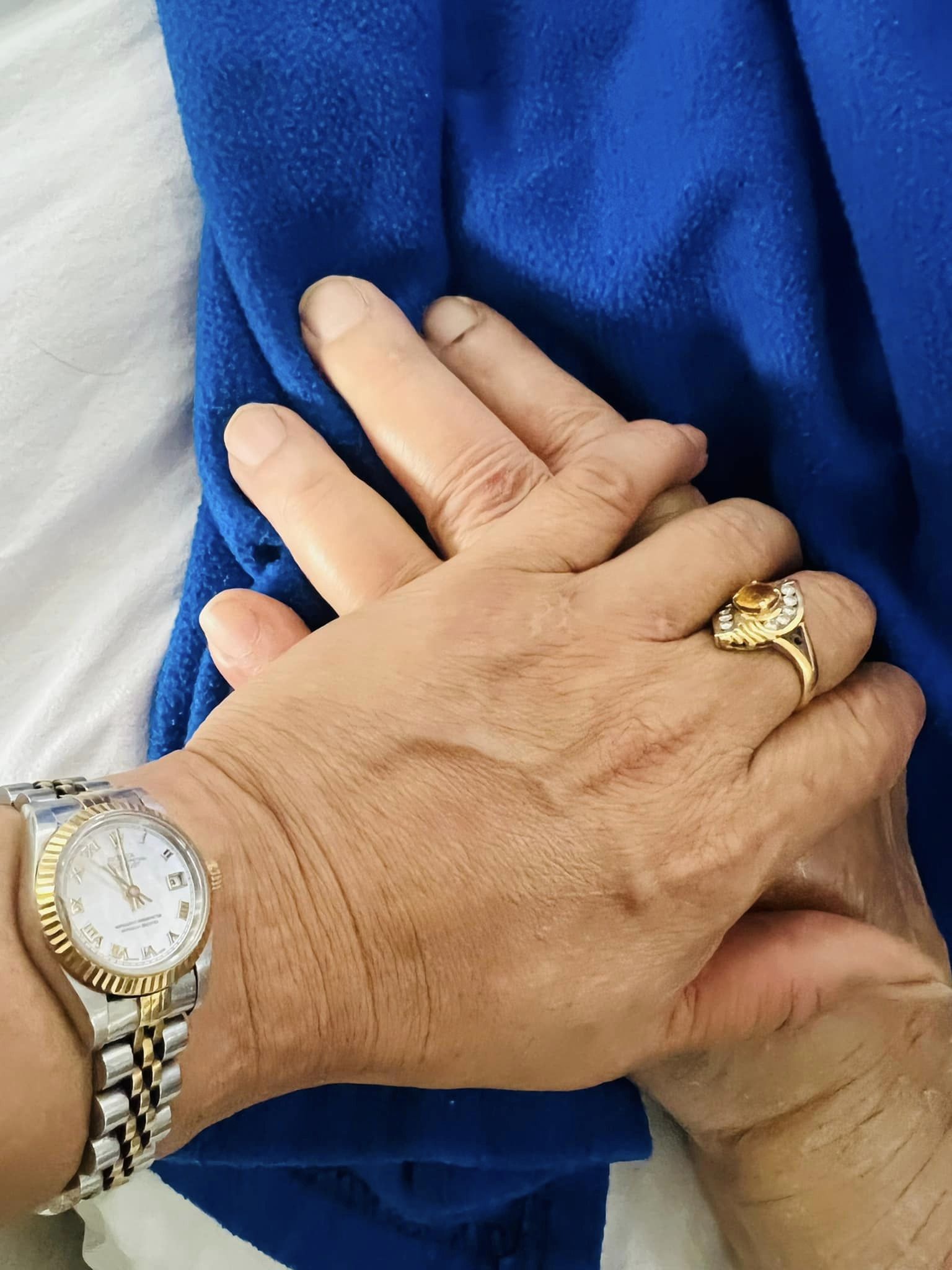 ถูกตามไป รพ. ด่วน!! ครูปุ้ม ศศิวิมล เผย ครูชลธี ธารทอง อาการทรุดหนัก