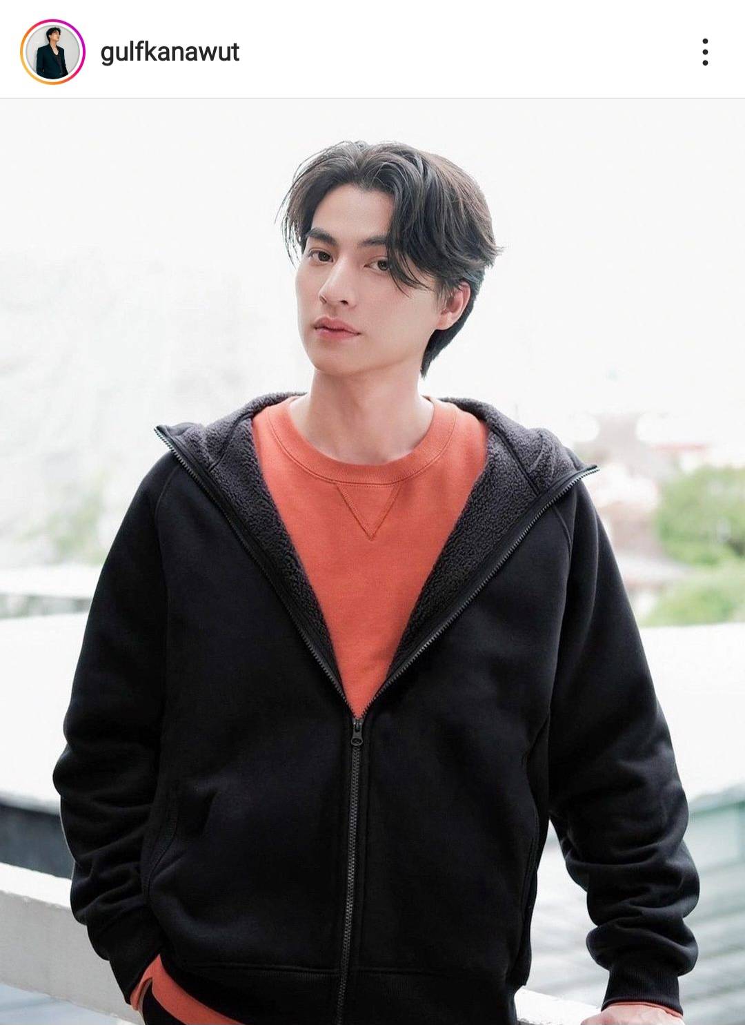 กลัฟ คณาวุฒิ ไม่กังวลหลังมีดราม่าฉากในละคร เผย เงินที่ได้จากแฟนคลับในวันเกิดนำไปทำบุญ กลัฟ คณาวุฒิ ไม่กังวลหลังมีดราม่าฉากในละคร เผย เงินที่ได้จากแฟนคลับในวันเกิดนำไปทำบุญ