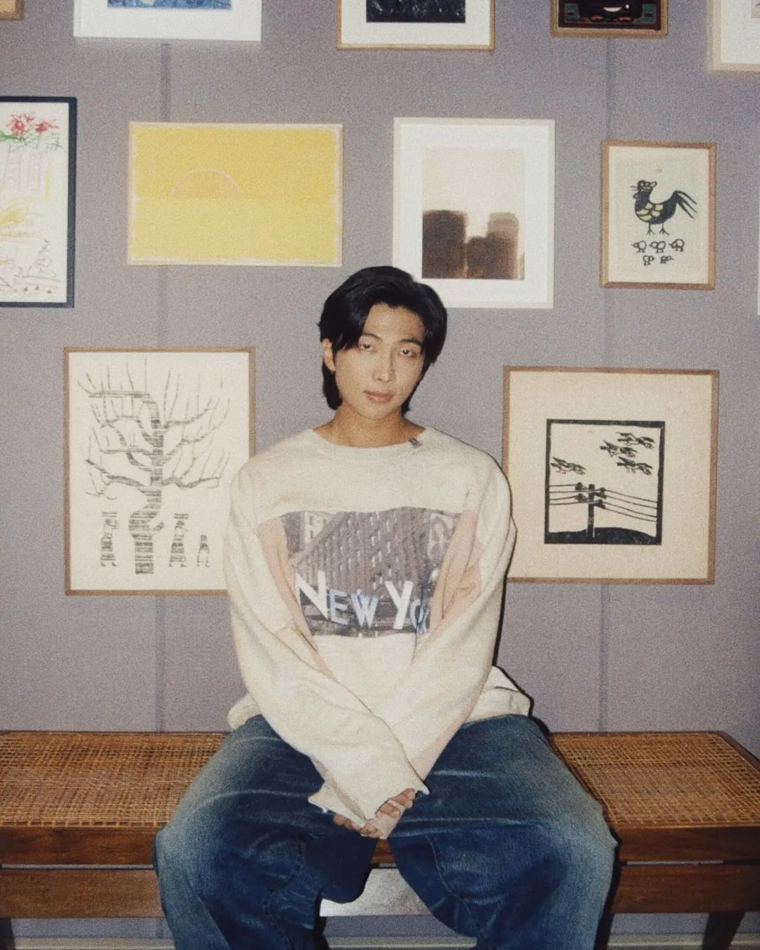RM  วง BTS เป็นปลื้ม เปิดตัวอัลบั้ม Indigo อย่างสุดปังยอดขาย กว่า 500,000 ชุดในวันแรก!