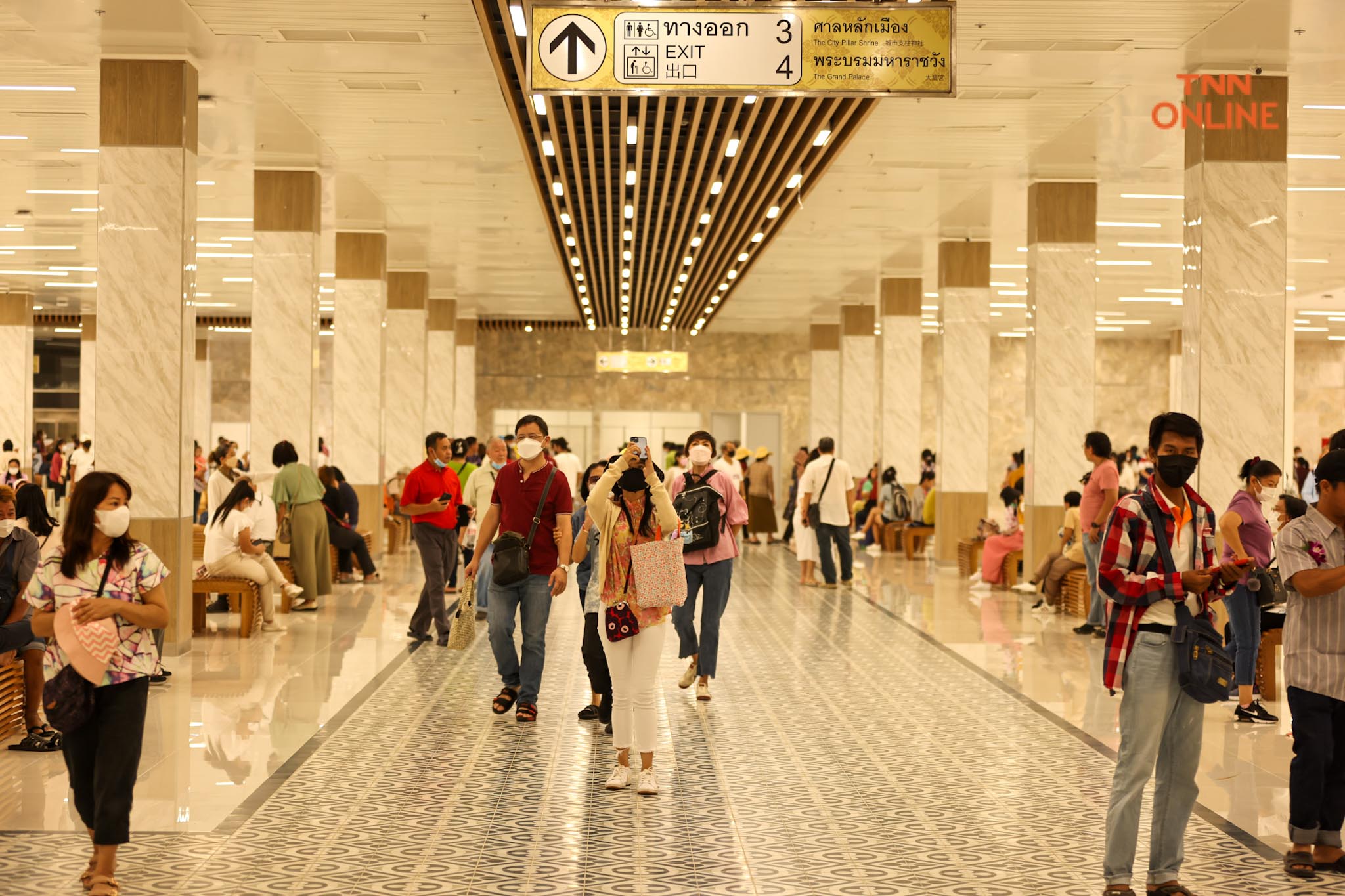 เปิดอุโมงค์ทางเดินลอด รอบวัดพระแก้วอำนวยความสะดวก นทท. เปิดอุโมงค์ทางเดินลอด รอบวัดพระแก้วอำนวยความสะดวก นทท.