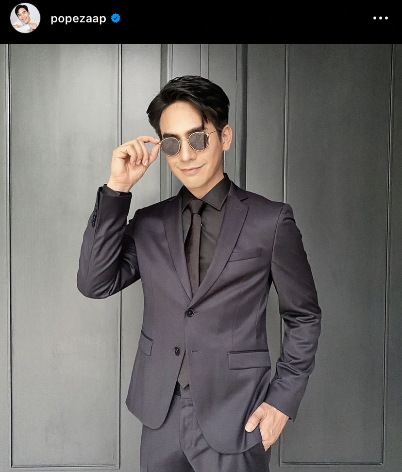 พี่หมื่น โป๊ป แจกความสดใสส่งท้ายปีใหม่ พร้อมแฟนคลับร่วมอวยพร