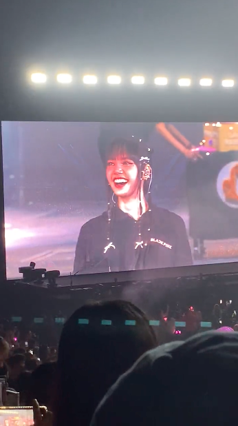 ฮอตครองเทรนด์โลก!! บลิงค์และวง BLACKPINK อวยพรวันเกิด ‘ลิซ่า’ อายุครบ 26 ปี ฮอตครองเทรนด์โลก!! บลิงค์และวง BLACKPINK อวยพรวันเกิด ‘ลิซ่า’ อายุครบ 26 ปี