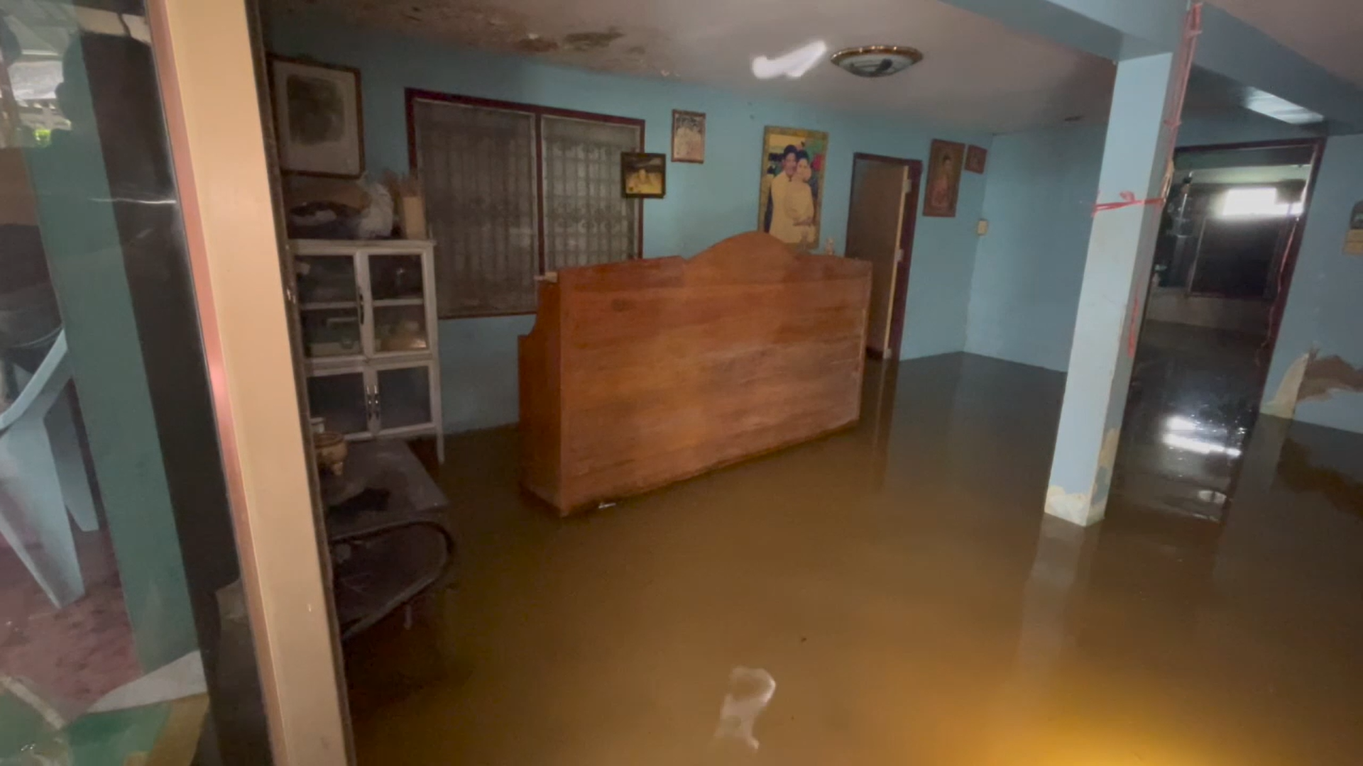 ประมวลภาพ น้ำท่วมอยุธยา จม 157 จุด ท้ายเขื่อนพระรามหกยังวิกฤต ประมวลภาพ น้ำท่วมอยุธยา จม 157 จุด ท้ายเขื่อนพระรามหกยังวิกฤต