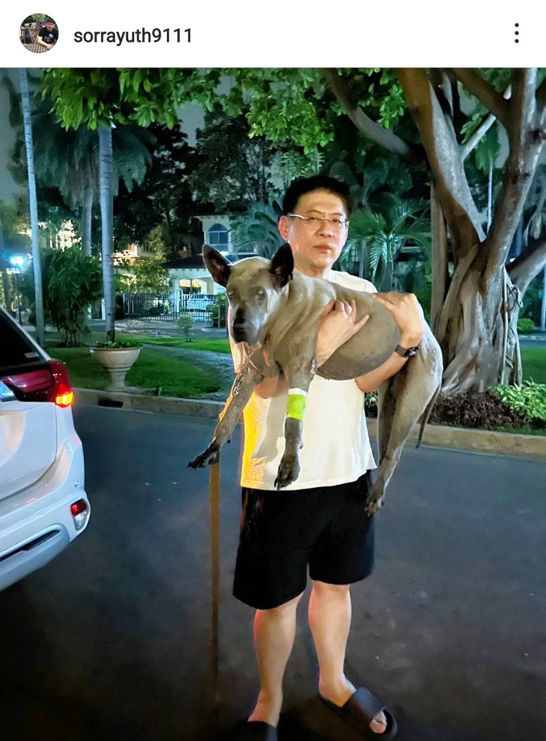 สรยุทธ สุทัศนะจินดา แจ้งข่าวเศร้า เจ้าลำดวน สุนัขคู่ใจได้จากไปแล้ว สรยุทธ สุทัศนะจินดา แจ้งข่าวเศร้า เจ้าลำดวน สุนัขคู่ใจได้จากไปแล้ว