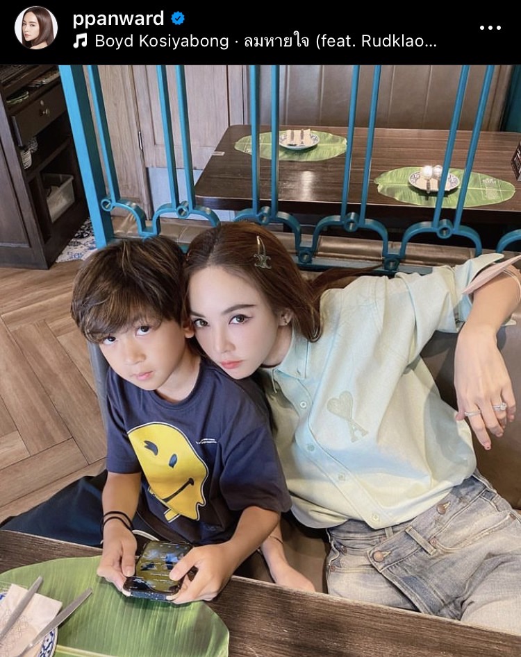 เก่งที่สุด น้องโปรด-น้องมายู ขึ้นรับรางวัลใหญ่ของโรงเรียน