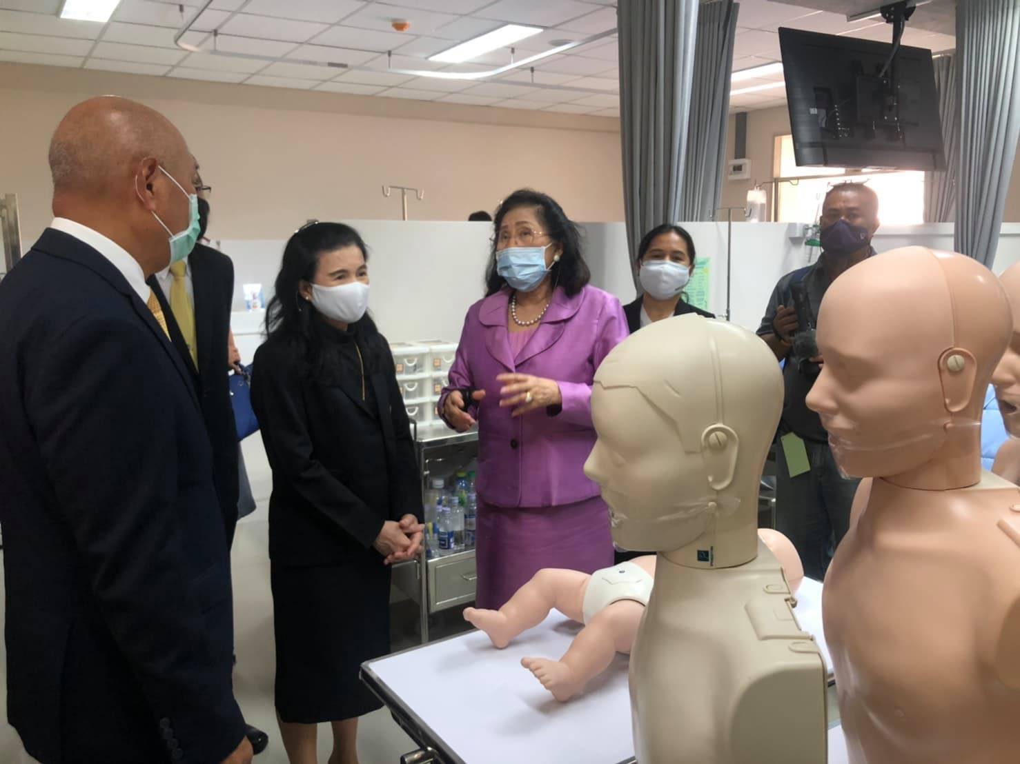 สาธิตเป็นปธ.“Open House ม.รัตนบัณฑิต” ชูหลักสูตรพยาบาล สาธิตเป็นปธ.“Open House ม.รัตนบัณฑิต” ชูหลักสูตรพยาบาล