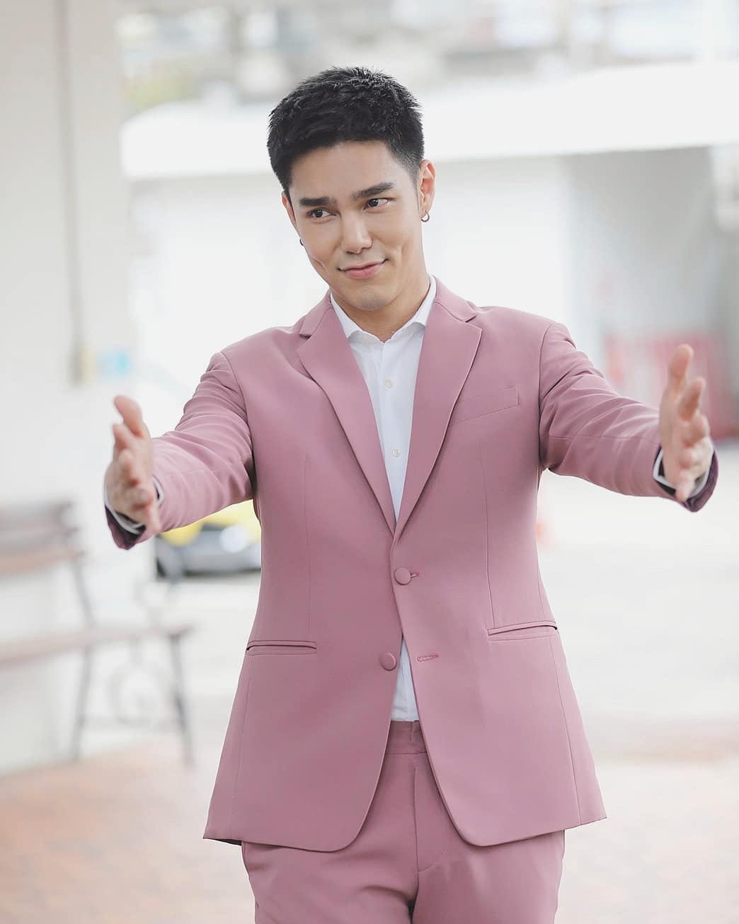 บูม กิตต์ก้อง พร้อมแต่ง กีฟ  รับเตรียมดูฤกษ์แล้ว (มีคลิป) 