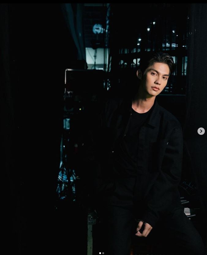 ไบร์ท วชิรวิชญ์ ดาวรุ่งผู้โด่งดังจากซีรีส์วาย สู่พระเอกซุปตาร์แห่งเอเชีย