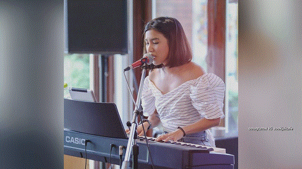 “กิ่ง เหมือนแพร” ปรับการเรียนการสอนสู้ Covid-19 (มีคลิป) “กิ่ง เหมือนแพร” ปรับการเรียนการสอนสู้ Covid-19 (มีคลิป)