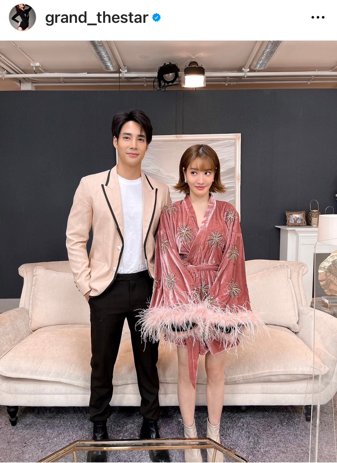 เด่นคุณ ทุ่มสุดตัว คว้าช่อดอกไม้งานแต่ง อาย-ว่านไฉ เด่นคุณ ทุ่มสุดตัว คว้าช่อดอกไม้งานแต่ง อาย-ว่านไฉ