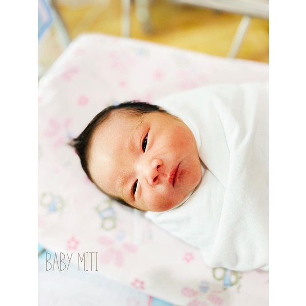 เมี่ยง อติมา อดีตนางเอกดังคลอดลูกชายแล้ว! เมี่ยง อติมา อดีตนางเอกดังคลอดลูกชายแล้ว!