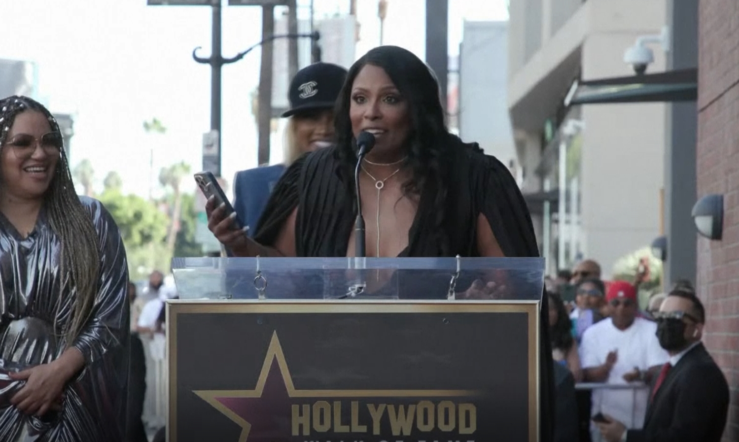 วงระดับตำนาน Salt-N-Pepa ได้รับดวงดาว  Hollywood Walk of Fame  