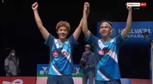 บาส-ปอป้อสุดยอด! ถล่มคู่ผสมญี่ปุ่นคว้าเหรียญแบดมินตันชิงแชมป์โลก2021