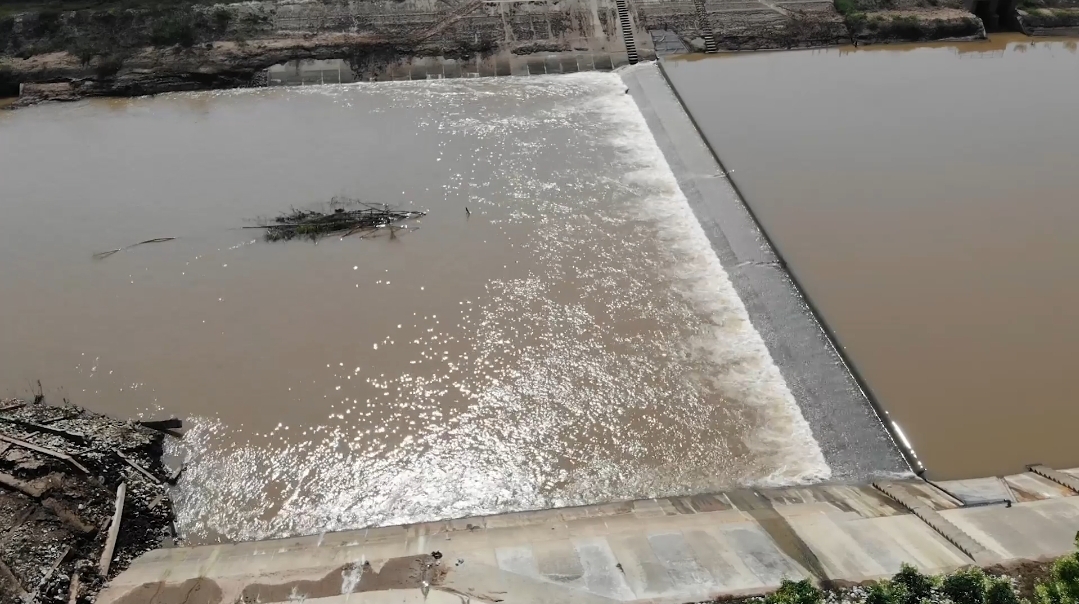 เปิดภาพนาทีระทึก! เสียงดังสนั่น ตลิ่งน้ำ จ.เลย ดินสไลด์พังถล่ม เปิดภาพนาทีระทึก! เสียงดังสนั่น ตลิ่งน้ำ จ.เลย ดินสไลด์พังถล่ม