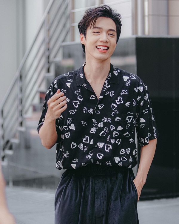“โยชิ รินรดา” ตอบสถานะ “จ๊อบ” แค่พี่น้อง ขอโฟกัสเรื่องงาน (มีคลิป) “โยชิ รินรดา” ตอบสถานะ “จ๊อบ” แค่พี่น้อง ขอโฟกัสเรื่องงาน (มีคลิป)