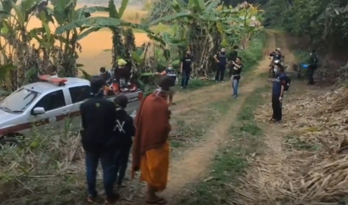 รวบ 8 เมียนมาลอบเข้าไทย พบไข้สูง 3 คนผลักดันกลับปท.ทันที รวบ 8 เมียนมาลอบเข้าไทย พบไข้สูง 3 คนผลักดันกลับปท.ทันที