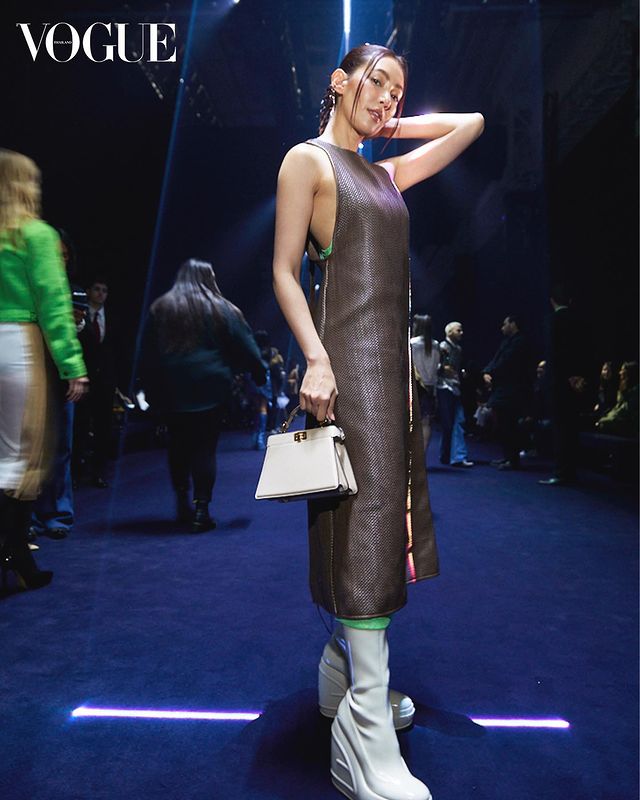 'เบลล่า' กับสตาร์โลก!! ประกบ 'เฉิงเซียว-สวี่กวางฮั่น' ชมแฟชั่นโชว์​ Fendi ที่มิลาน