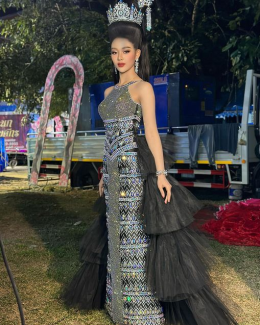 คุณแม่ของ “ยูกิ เพ็ญผกา” เผยสาเหตุประกาศลาออกจากวง (มีคลิป) คุณแม่ของ “ยูกิ เพ็ญผกา” เผยสาเหตุประกาศลาออกจากวง (มีคลิป)