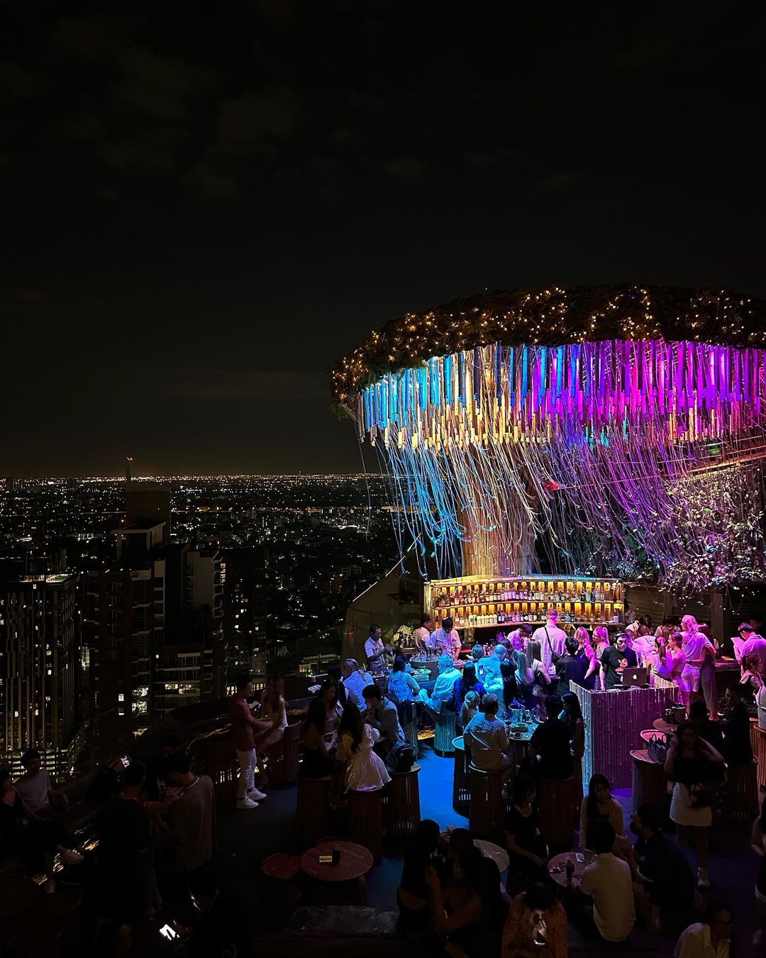 ร้องชัดเป๊ะ!! 'โจควอน' คัฟเวอร์ 'ทรงอย่างแบด' เต้นโพลแดนซ์ นั่งตุ๊กๆ ตะลอนกรุงเทพ ร้องชัดเป๊ะ!! 'โจควอน' คัฟเวอร์ 'ทรงอย่างแบด' เต้นโพลแดนซ์ นั่งตุ๊กๆ ตะลอนกรุงเทพ