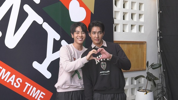 “เอิร์ท – มิกซ์” สุดปังซื้อบ้าน – รถ ให้เป็นของขวัญตัวเอง  (มีคลิป)