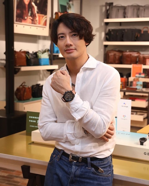 เป้ อารักษ์ โดนแอบอ้างชื่อ หลอกขายของให้แฟนคลับ