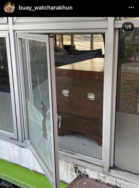 บ๊วย เชษฐวุฒิ โล่งใจ!! ตำรวจจับคนร้ายทุบร้านได้แล้ว บ๊วย เชษฐวุฒิ โล่งใจ!! ตำรวจจับคนร้ายทุบร้านได้แล้ว