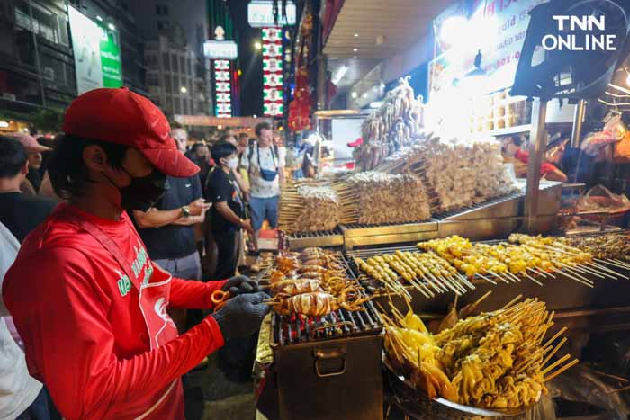 นทท.แน่นถนนเยาวราช กินสตรีทฟู้ด ตอกย้ำย่านท่องเที่ยวยอดฮิต นทท.แน่นถนนเยาวราช กินสตรีทฟู้ด ตอกย้ำย่านท่องเที่ยวยอดฮิต