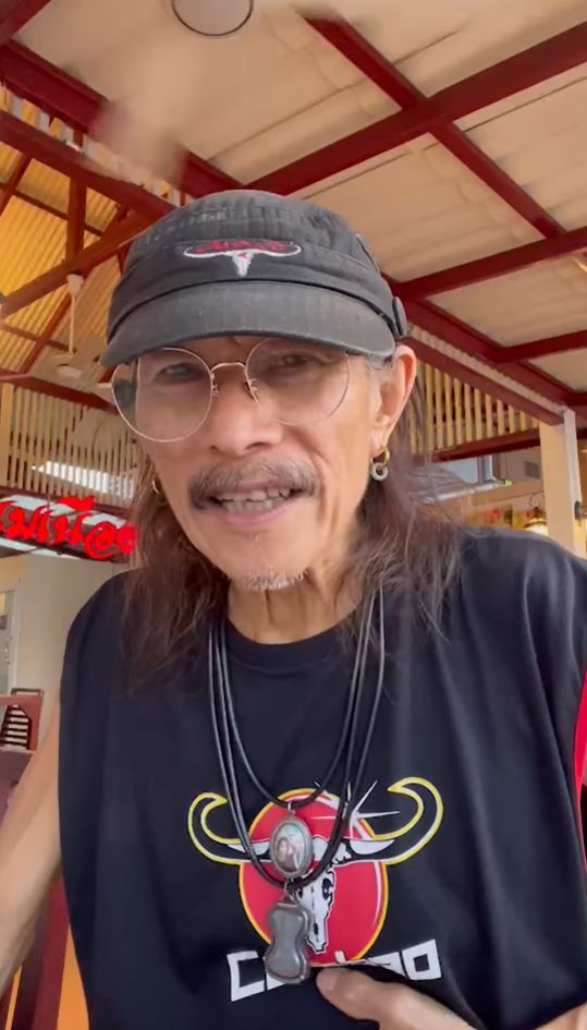 แอ๊ด คาราบาว เผยสาเหตุถูกหามลงจากเวทีด่วน ขณะร้องเพลง