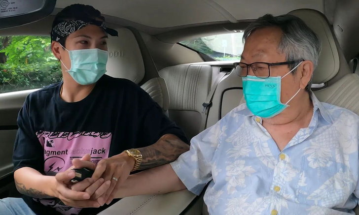 ป๊อก ภัสสรกรณ์ สานฝัน เจ้าสัวสุทธิเกียรติ ซื้อรถหรูให้ราคา 22 ล้าน!! 