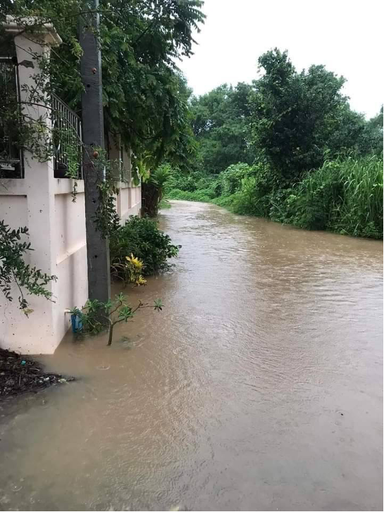 “เหนืออ่วม ฝนตกหนัก-น้ำท่วม เตือนเฝ้าระวังถึง 23 พ.ค.” “เหนืออ่วม ฝนตกหนัก-น้ำท่วม เตือนเฝ้าระวังถึง 23 พ.ค.”