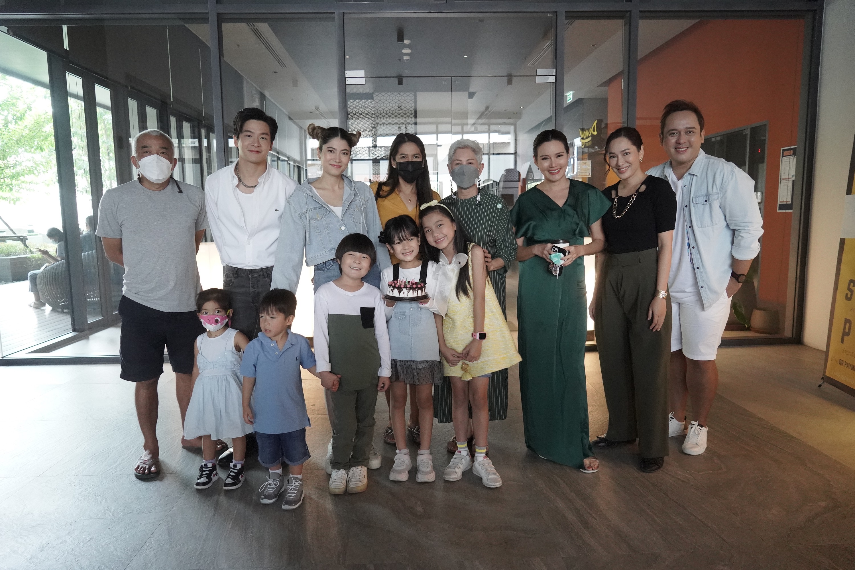 “มาร์กี้” กลับมารับละครอีกครั้ง พร้อมพา มีก้า-มีญ่า ป่วนกองถ่าย (มีคลิป)