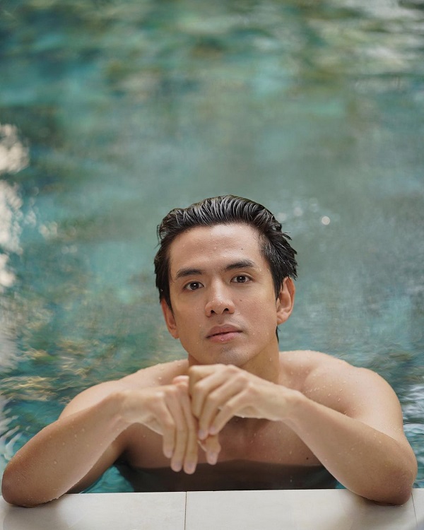 ฟิล์ม ธนภัทร เร่งปั้นหุ่นไม่กลัวคอมเมนต์คุกคามหลังโชว์ภาพถอดเสื้อถี่ (มีคลิป)        