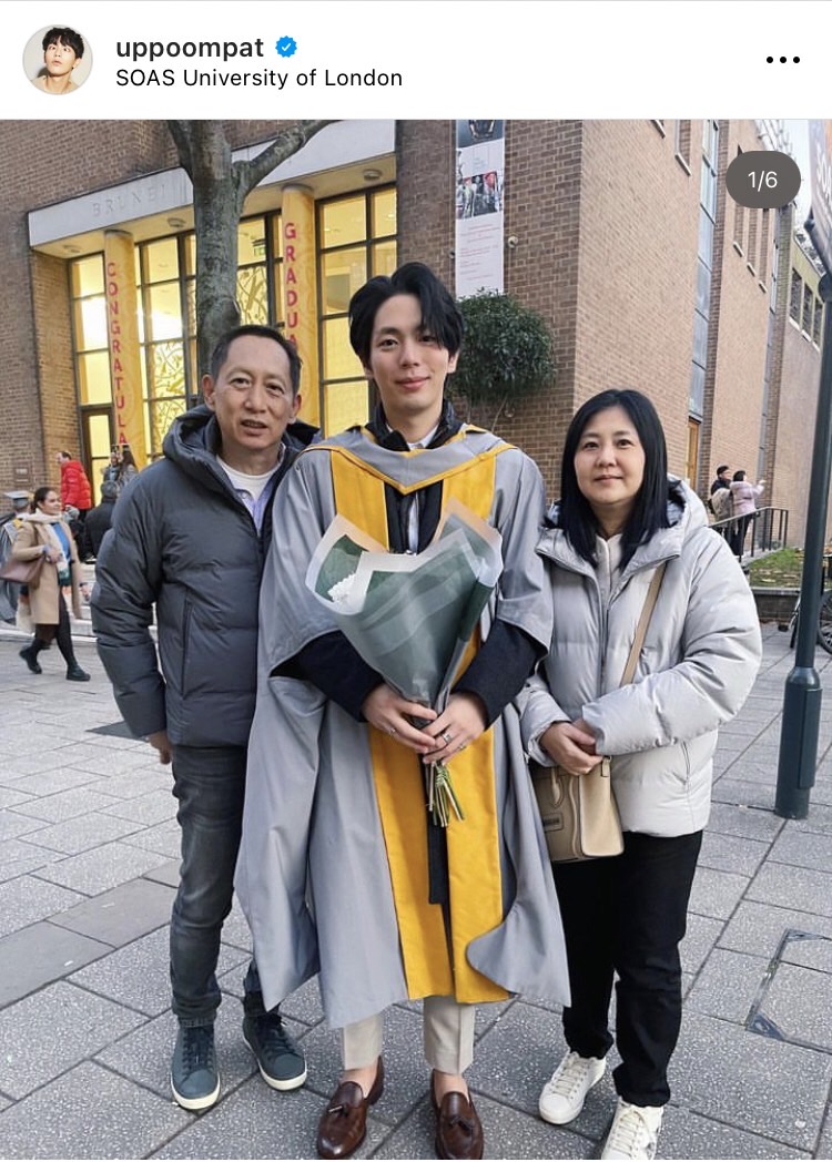 มหาบัณฑิตคนใหม่! อัพ ภูมิพัฒน์ คว้าปริญญาโทที่อังกฤษ มหาบัณฑิตคนใหม่! อัพ ภูมิพัฒน์ คว้าปริญญาโทที่อังกฤษ