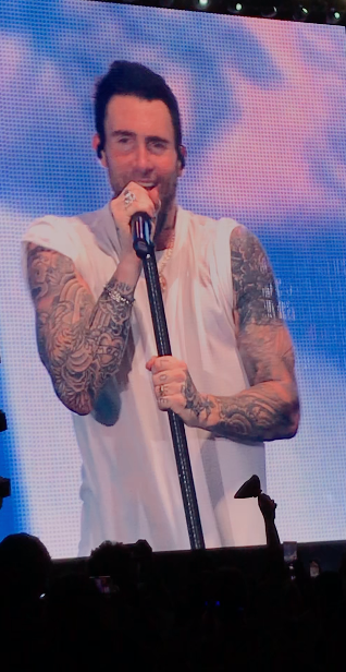 แฟนๆ ซูฮก!! ‘Adam Levine’ ท็อปฟอร์มในโชว์ Maroon 5 ครั้งที่ 6 ในไทย แฟนๆ ซูฮก!! ‘Adam Levine’ ท็อปฟอร์มในโชว์ Maroon 5 ครั้งที่ 6 ในไทย